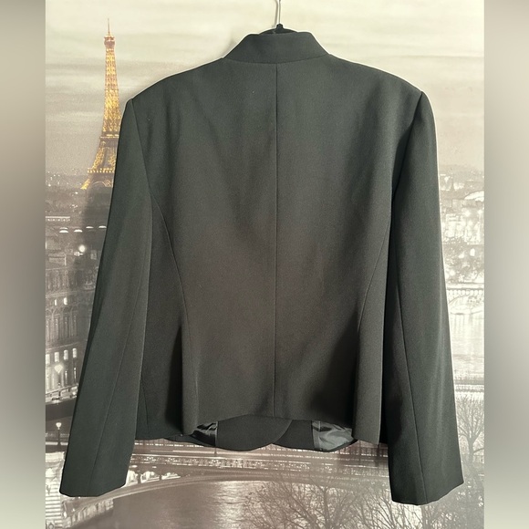 TAHARI Arthur S Leavine NWT Black Blaze and Skirt Suit Set Size 18 - Picture 3 of 6